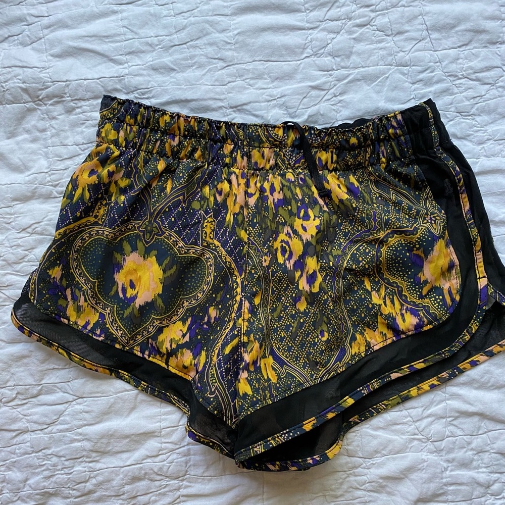 UO Without Walls athletic running shorts